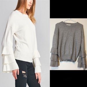 Ellison Gray Bell Sleeve Sweater Small